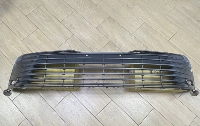 Облицовка на Toyota Camry 6